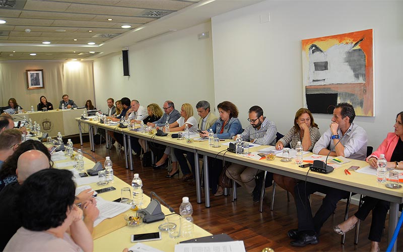 La modificación puntual del PGOU para que el suelo industrial de Fadricas se complemente con uso hostelero, adelante gracias a Cs