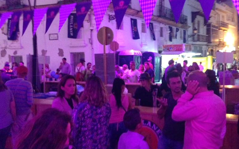La cerveza y la gastronomía alemana, protagonistas de la Oktoberfest en la plaza de Jesús Nazareno hasta el domingo