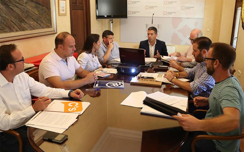 Todos los partidos roteños ‘lucharán’ por las tres reivindicaciones históricas de la Villa “juntos y sin politizar las demandas”