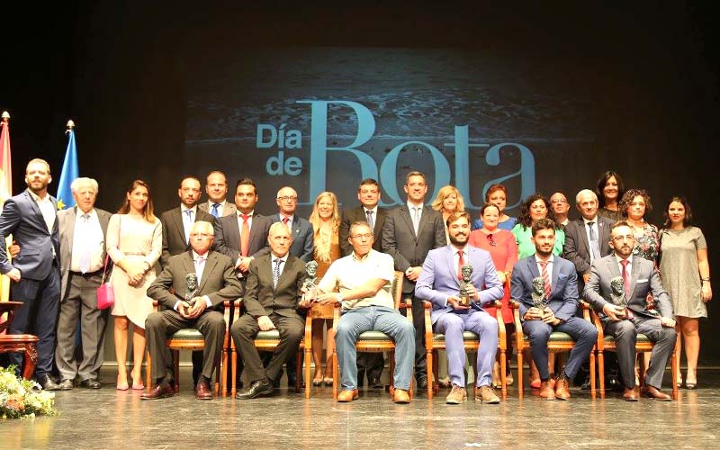 Rota celebra su ‘día’ con un pleno solemne y una gala
