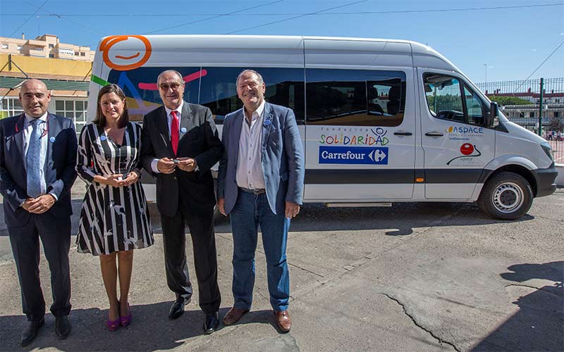 Upace San Fernando cuenta con un nuevo vehículo adaptado gracias a Carrefour
