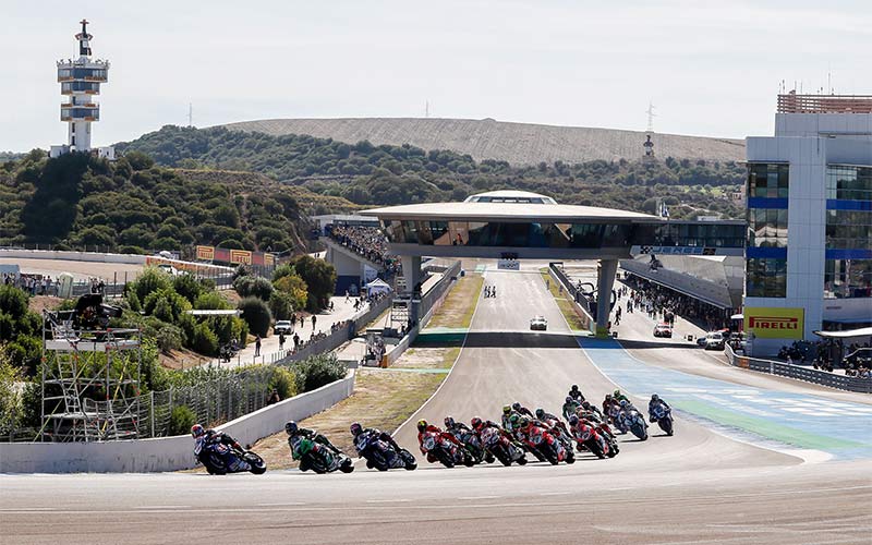 El Mundial de Superbike en Jerez atrae a 25.000 aficionados