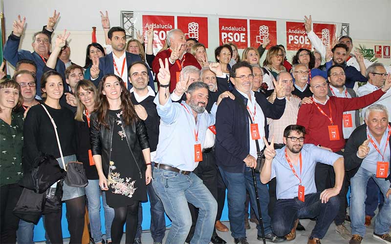 Sánchez gana las primarias del PSOE de Jerez por 15 votos