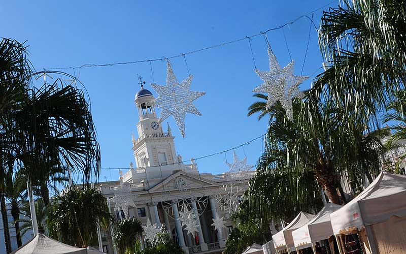Cádiz ‘encenderá’ su Navidad el 1 de diciembre con más luces, más calles peatonales y actividades para retener y atraer visitantes