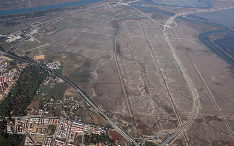 Gobierno y Junta pactan seguir prometiendo Las Aletas
