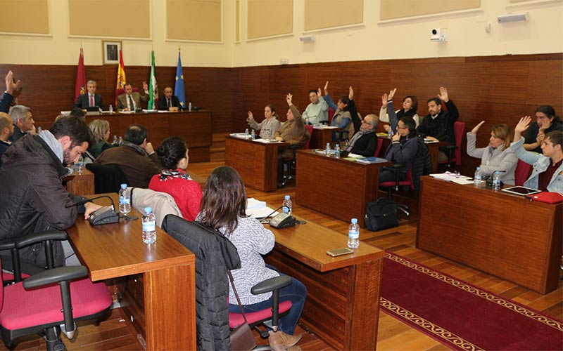 El presupuesto del Ayuntamiento de Chiclana para 2018, centrado en “dar servicios y vida a la ciudad”, aprobado inicialmente pese al PP