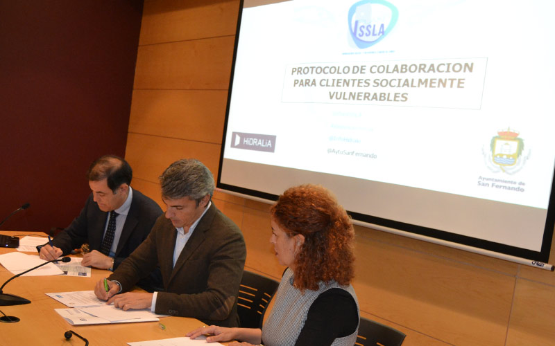 Hidralia y Ayuntamiento rubrican el protocolo que destina 50.000 euros al año para abonar facturas de agua a familias vulnerables