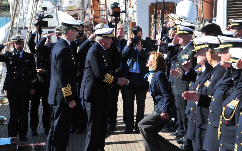 Elcano se ‘abre’ al rey días antes de su 90 crucero de instrucción