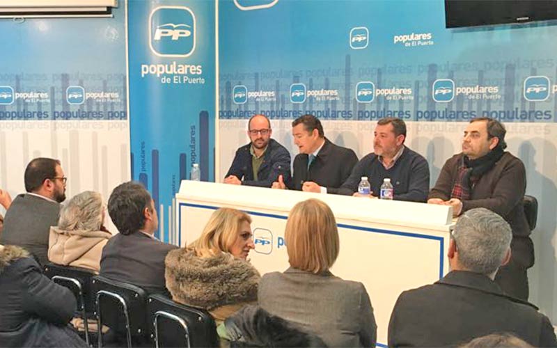 Candón deja la política local para “centrarse” en su labor como diputado en el Congreso; Beardo ocupa su cargo en el PP portuense