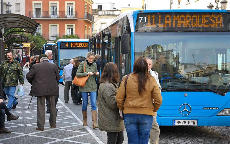 Los autobuses urbanos en Jerez ‘movieron’ a 5,3 millones de personas el pasado año con una puntualidad del 86%