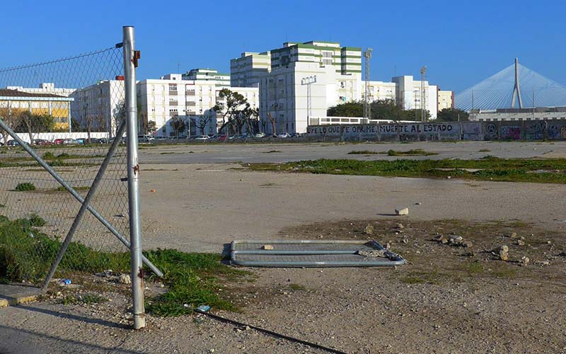 La Junta anuncia 230 millones para un nuevo hospital en Málaga “mientras Cádiz lleva esperando más de diez años el suyo”