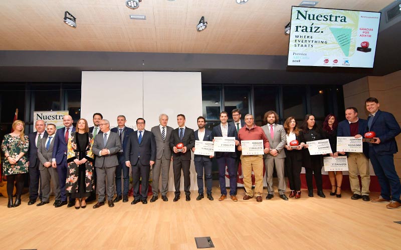 Los Premios AJE Cádiz 2018 son para Babyradio y 4 Ojos Wine