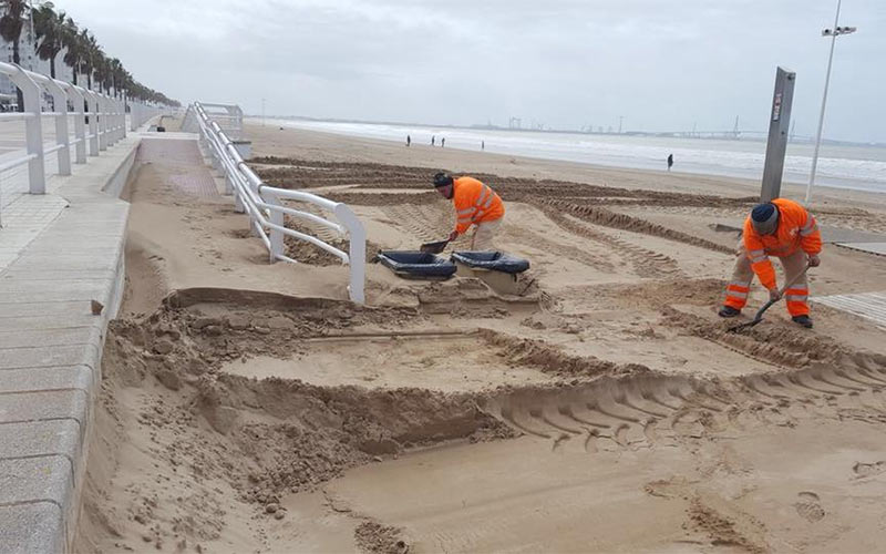 Un millón de euros supondrá recuperar los equipamientos públicos de las playas portuenses afectados por los temporales