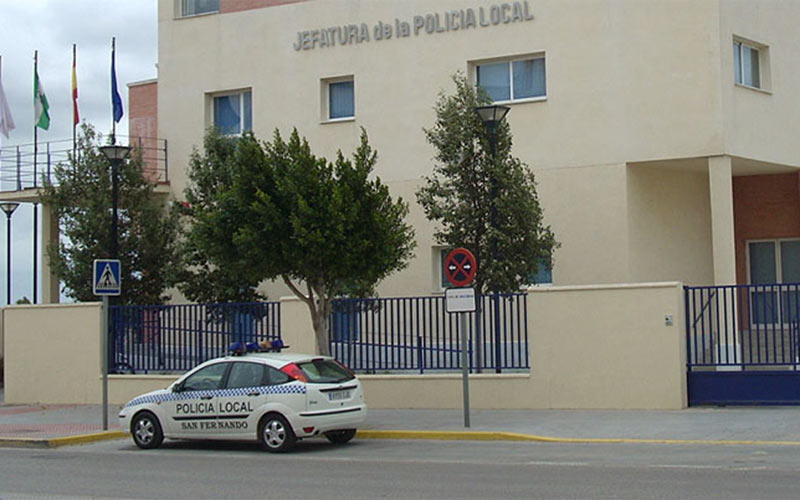 El PP ve “alarmante” que cientos de expedientes de los cursos de formación estén “abandonados” en La Isla… “donde los dejó el PP”