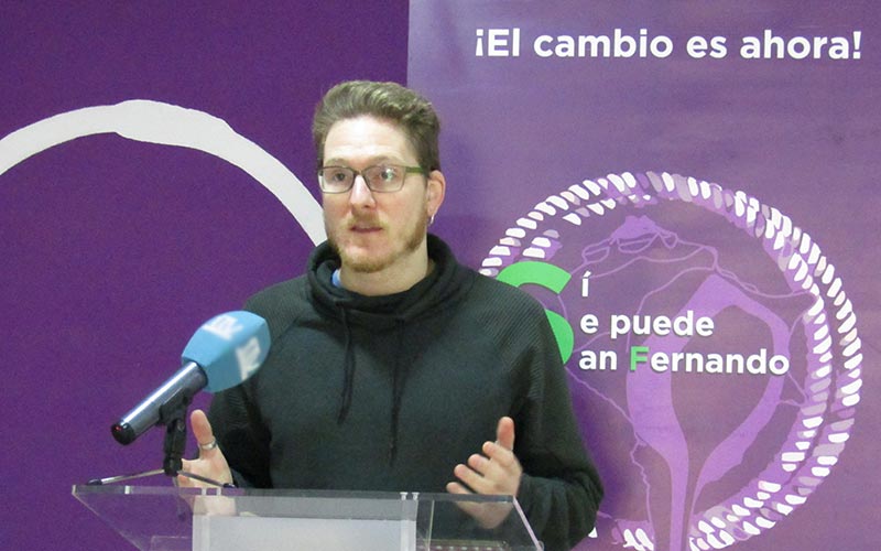 Díaz (Sí se puede) tacha de “inaudito” que “se tarde más de dos años y medio en poner en funcionamiento tres kioscos de prensa”