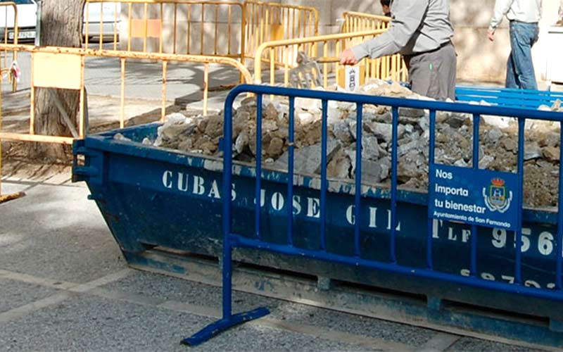 Adjudicado el contrato para reparar una veintena de calles a Manuel Alba, que empleará a una decena de parados en exclusión