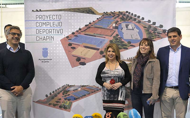 Planteada una “actuación integral sin precedentes” en el Complejo Chapín para su impulso como “centro de ocio familiar y deportivo”