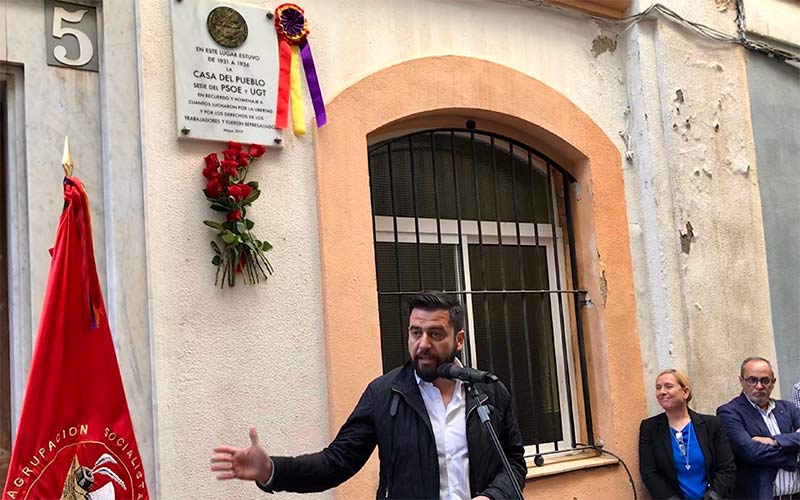 El PSOE recuerda a “los compañeros represaliados por su militancia socialista” con un acto donde se ubicaba la Casa del Pueblo en 1936