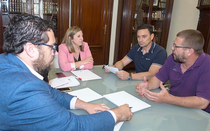 La Diputación ‘presionará’ a las partes implicadas facilitándoles el estudio sobre la carretera entre el astillero isleño y Tres Caminos