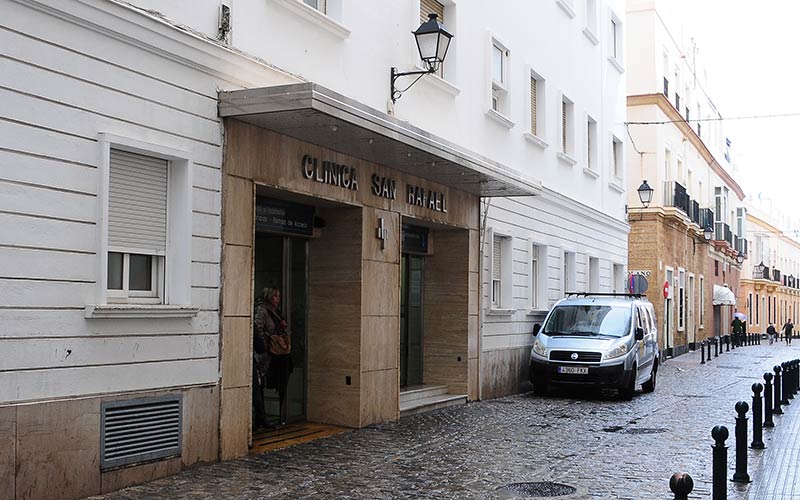 Facua recomienda a los gaditanos beneficiarios de la sanidad pública no acudir a las Urgencias “gratuitas” de San Rafael
