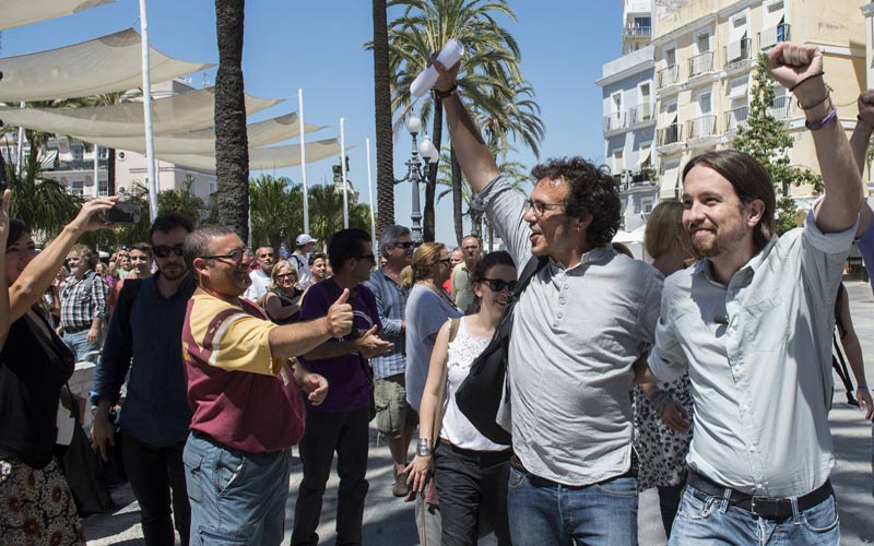 El alcalde de Cádiz ‘entra’ en el debate nacional de moda reivindicando su “piso de currante” en la Viña y “parecernos al pueblo que nos eligió”