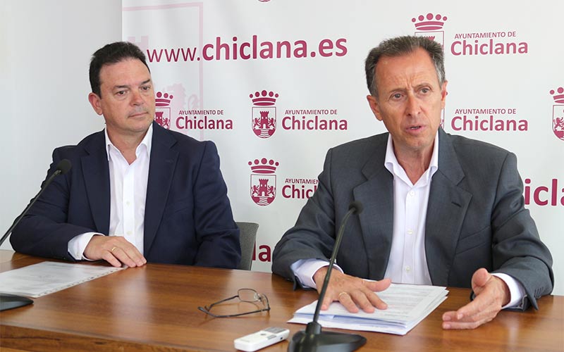Chiclana se ‘libra’ de la “intervención” de Montoro