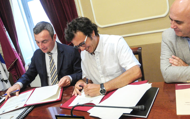 Ayuntamiento y UCA, por un Cádiz “de la cultura y el conocimiento”