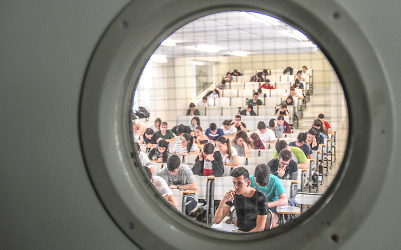 El 96% de alumnado gaditano supera la Selectividad de junio; cuatro jóvenes de institutos de la Bahía comparten la mejor nota de acceso