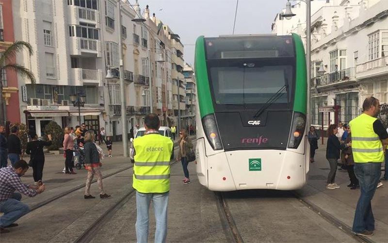 Las pruebas dinámicas definitivas del tranvía de la Bahía, desde “este verano”; con la presión de abril de 2019 como fecha tope para operar