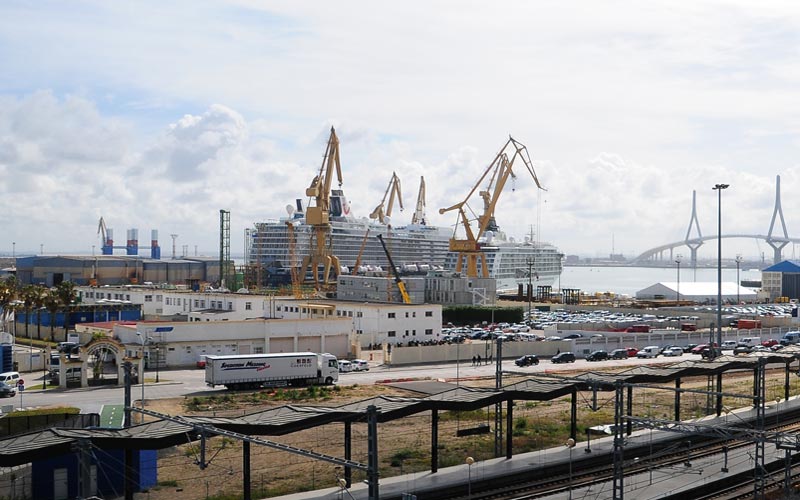 La APBC acuerda prolongar hasta 2036 la concesión de los suelos portuarios que ocupa el astillero de Cádiz