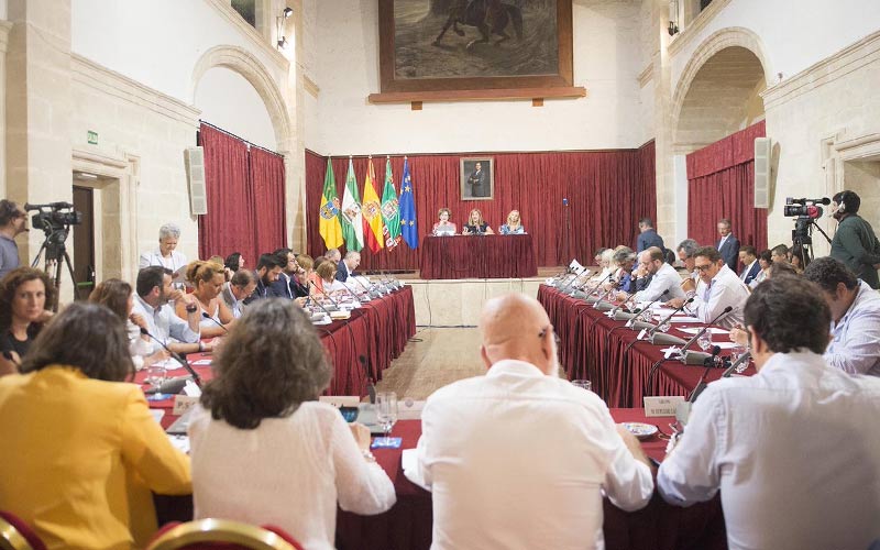 El PP cambia de opinión cinco meses después e insta a la Diputación de Cádiz a exigir al Gobierno central la supresión inmediata del peaje