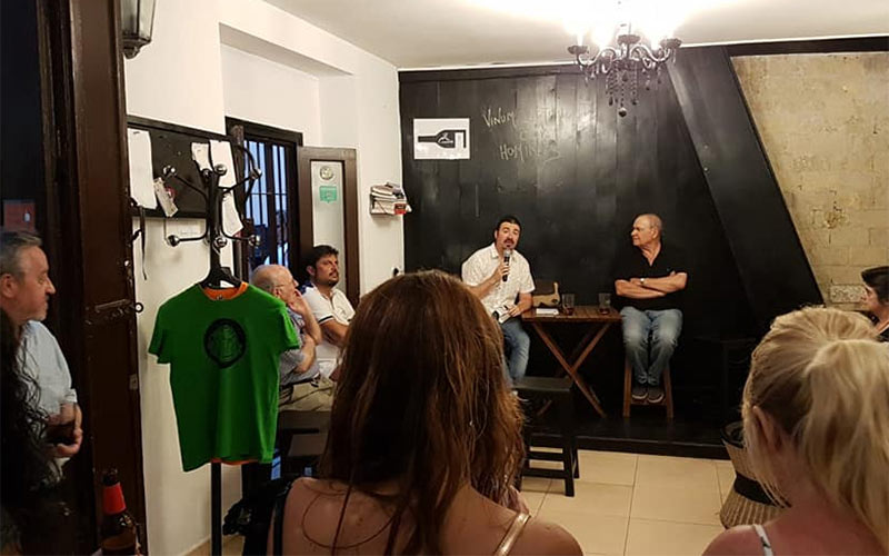 El bar La Casapuerta, en su apuesta por la cultura y la gastronomía gaditana, crea sus propios premios con aspiración de cita anual