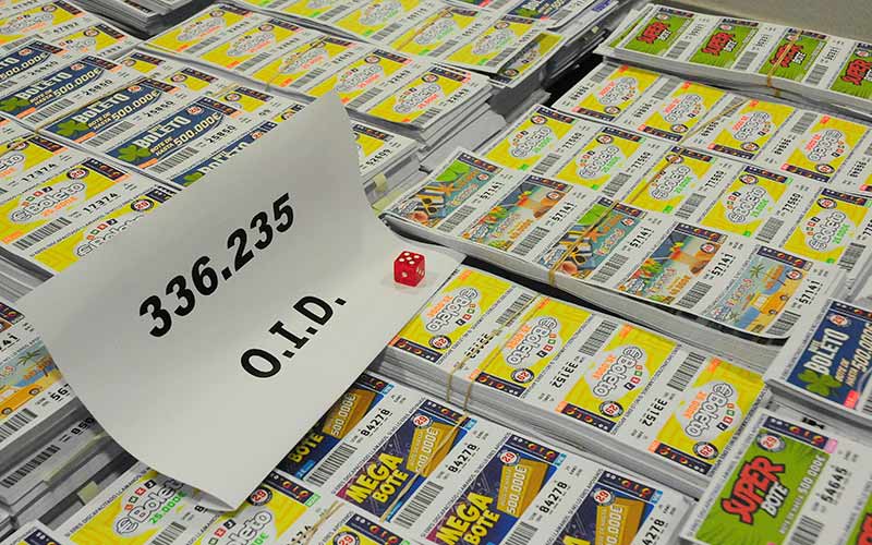 La provincia de Cádiz ‘acapara’ en el primer semestre el 98% de la lotería ilegal incautada en toda Andalucía por la policía autonómica