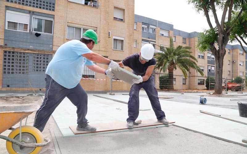 Jerez gastará 9,9 millones de la Junta en contratar temporalmente para trabajos municipales a 800 parados de todas las edades en 2019