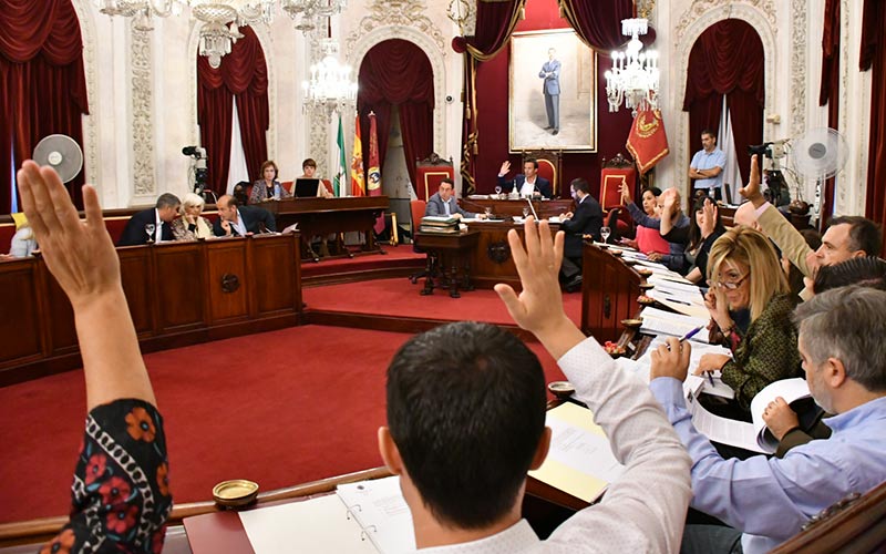El Ayuntamiento de Cádiz apoya a Navantia, pese a la “gasolina” de PP: “intentamos ser lo menos pasional y lo más racional posible”