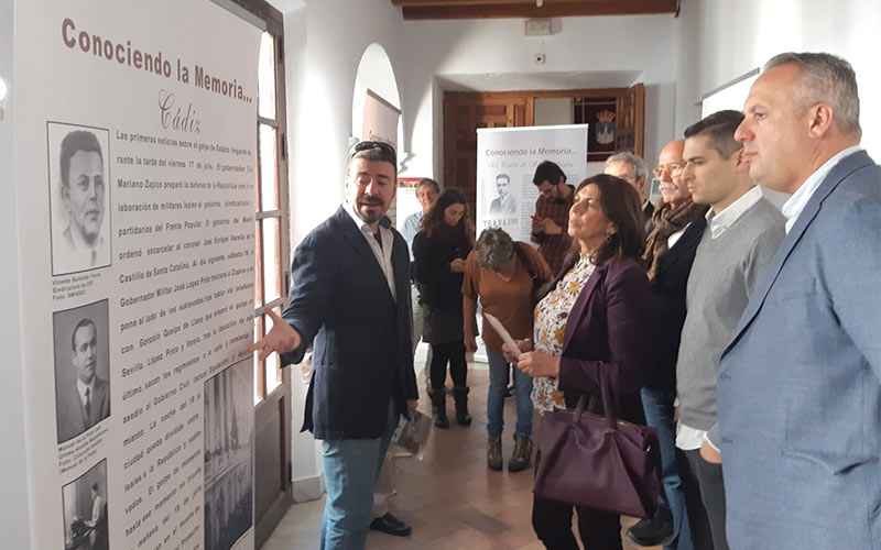La exposición itinerante de la Diputación ‘Conociendo la Memoria’ recala hasta el 10 de noviembre en El Puerto, con apuntes locales