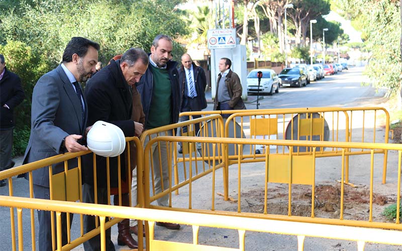 Endesa avanza en el soterramiento de 13 kilómetros de cableado entre el casco urbano y la zona de la playa; obra por “estética y seguridad”