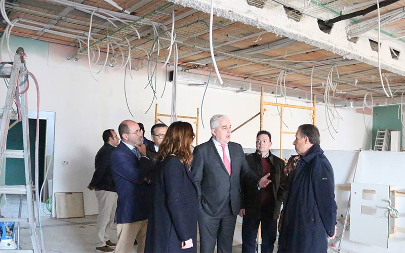 Parte del edificio de la Zona Franca en Chiclana albergará un centro médico de hemodiálisis “de última generación” que creará 36 empleos