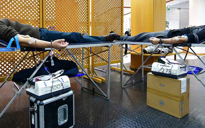 Salud llama a los gaditanos a donar sangre ante el descenso en la provincia en las reservas de los grupos O positivo y A positivo