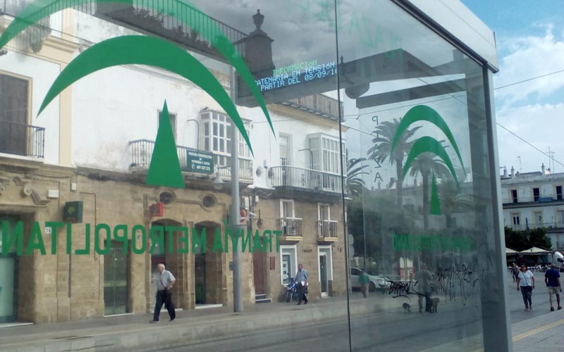 El nuevo Gobierno andaluz acuerda “impulsar” el tranvía de la Bahía de Cádiz a cinco días de cumplirse el ‘ultimátum’ de la Comisión Europea
