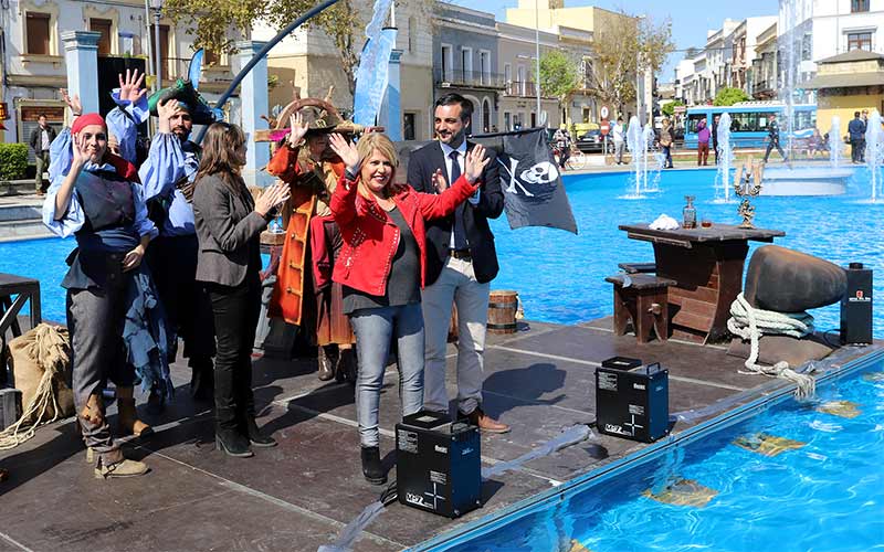 La Junta Electoral de Zona apercibe a la alcadable del PSOE en Jerez por la “inauguración” de la fuente del Mamelón
