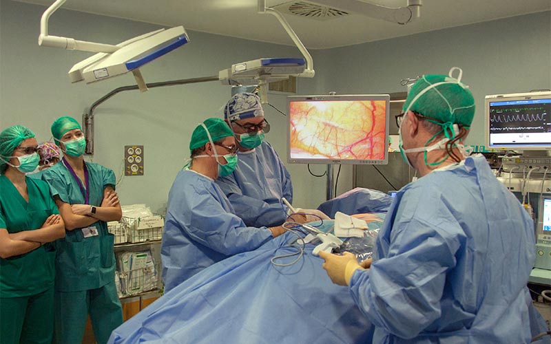 Más operaciones por las tardes en los hospitales gaditanos del SAS como medida de choque para recortar las ‘ampliadas’ listas de espera