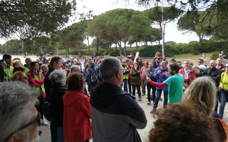 Protesta contra la urbanización de Costa Sancti Petri: “es absurdo pensar que lo que necesita Chiclana son más chalés para especular”