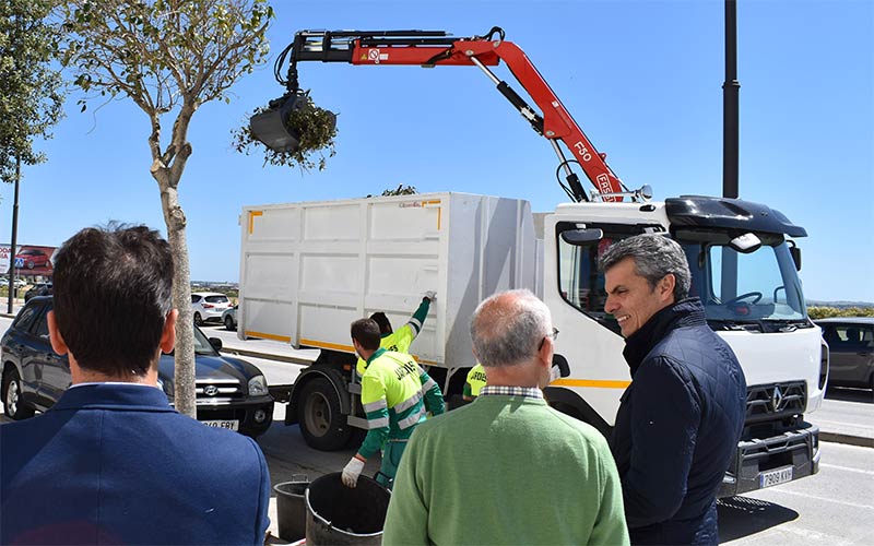 Finaliza un año de “aseo integral” de todas las barriadas isleñas
