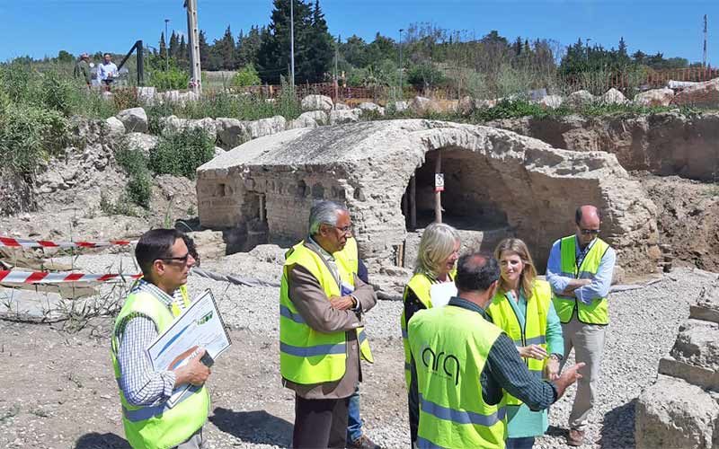 Los técnicos trabajan para determinar la “singularidad mundial” del molino hidráulico de molienda de época romana hallado en La Corta