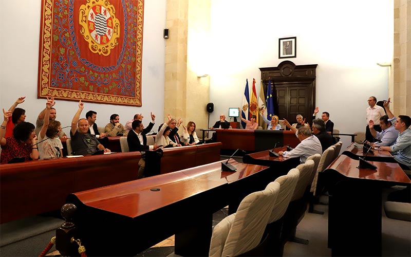 Luz verde a 145 ‘nuevos’ funcionarios en el Ayuntamiento jerezano, tras un “largo e intenso” proceso con “piedras en el camino”
