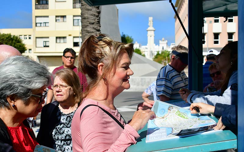 Más de 750.000 personas hicieron turismo en Cádiz en el primer trimestre del año y gastaron una media al día de casi 69 euros
