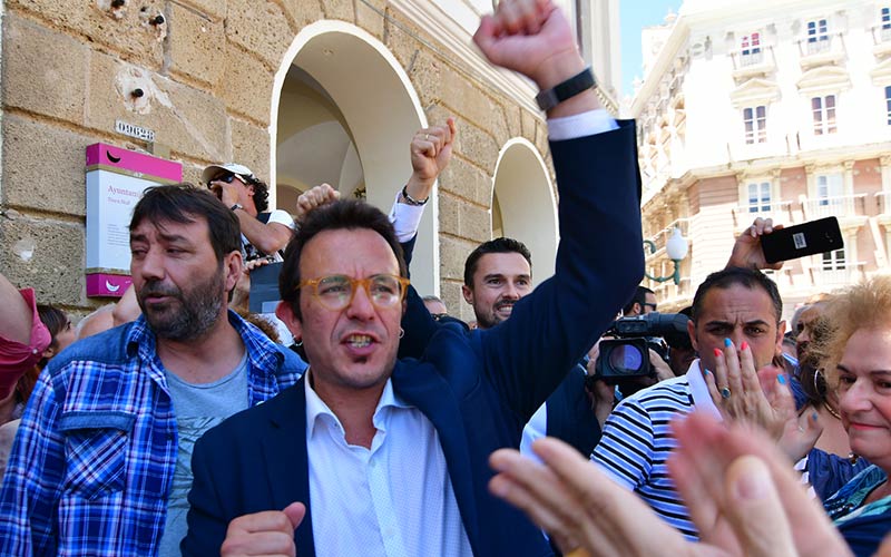 ‘Kichi’, Sánchez, Cavada, Beardo, Román, Amaya y Ruiz Arana: investidos los alcaldes en la Bahía de Cádiz para el nuevo mandato