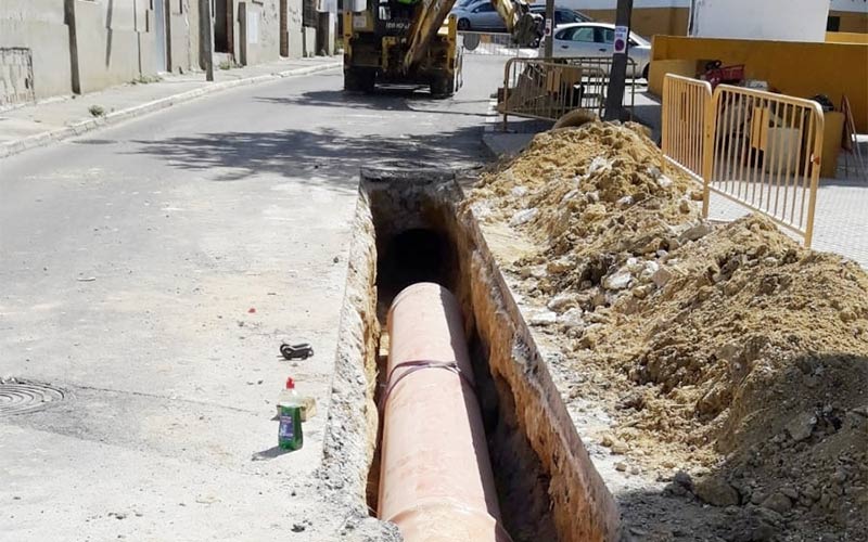 Una pequeña mejora de la red de pluviales en la calle Goytisolo con amplia repercusión