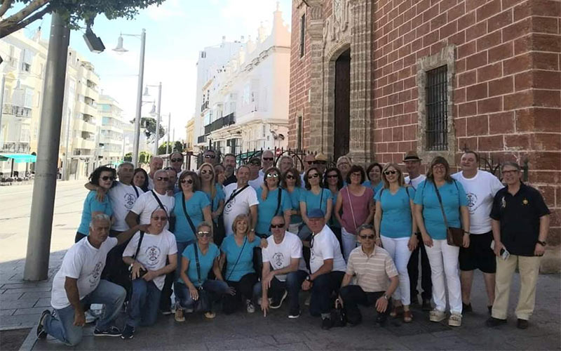 La iniciativa turística ‘Yo hice la mili en San Fernando’ atrae a la ciudad a otro medio centenar de antiguos reclutas y familiares